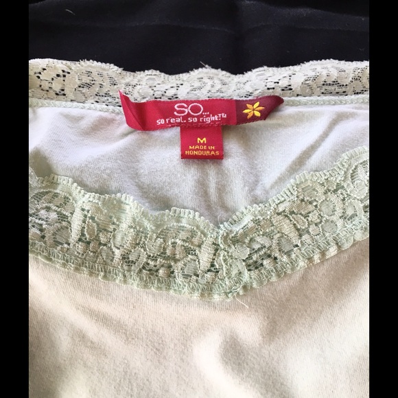 Tank top with lace edges - Picture 3 of 3