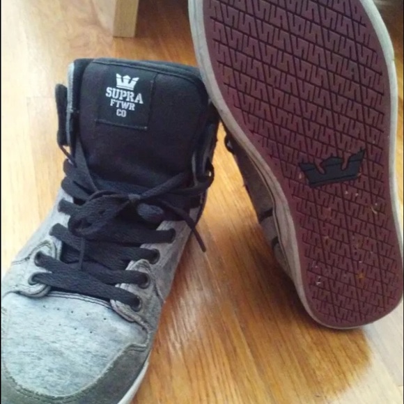 Supra - Picture 2 of 4