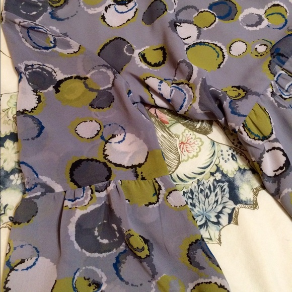 Gray/chartreuse green dress w/sheer bell sleeves - Picture 2 of 3