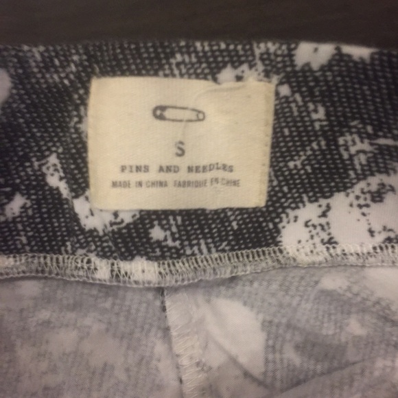 Urban Outfitter Skirt ✔️ - Picture 2 of 3