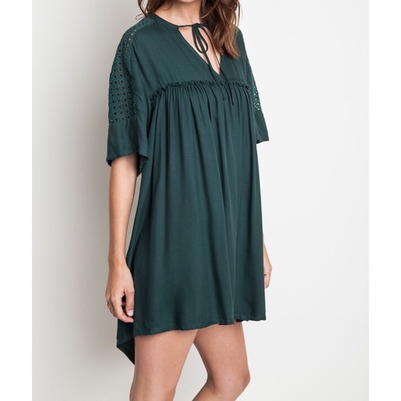 LAST ONE • Emerald Tie Shift Dress - Picture 2 of 3