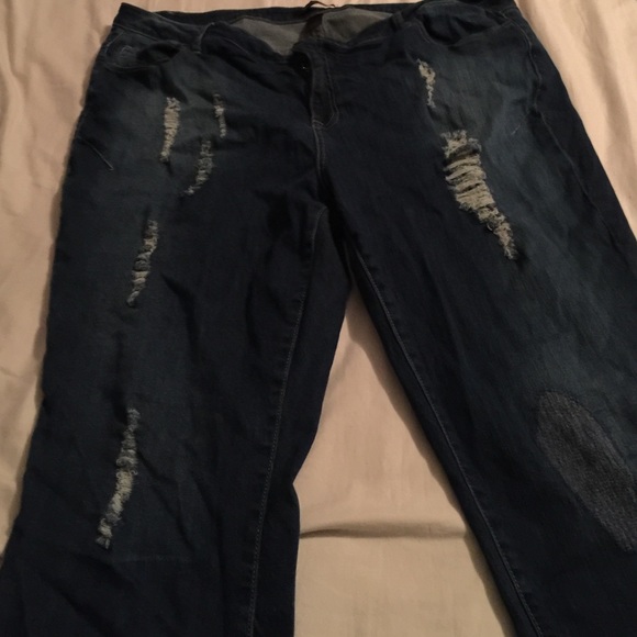 Plus size distressed jean