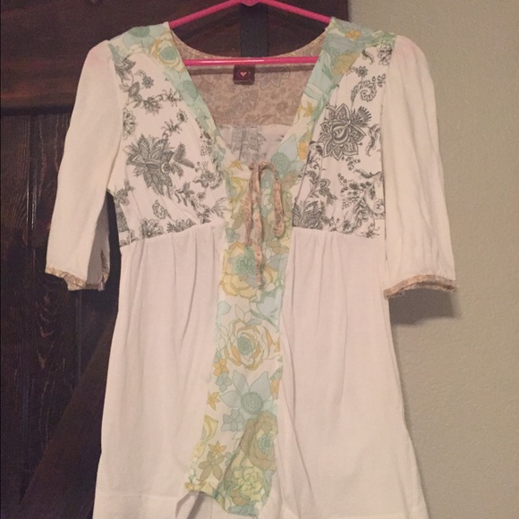 Anthropologie peasant top size medium