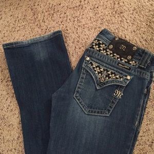 Miss Me Embellished Jeans 💎