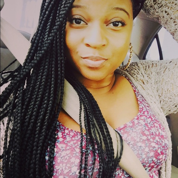 Meet your Posher, Cassandra