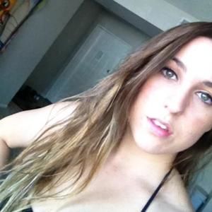 Meet your Posher, Stefanie