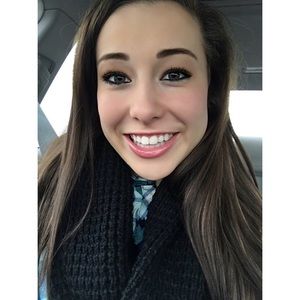 Meet your Posher, Brianna