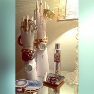 Beautiful 14k Gold Diamond Key Necklace ✨🗝