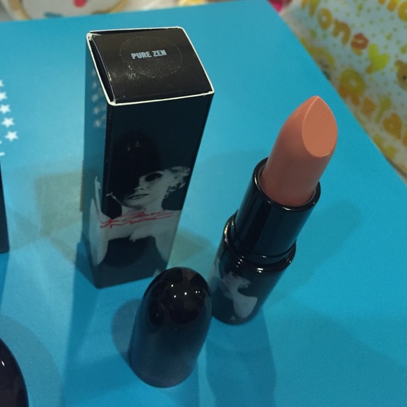 SOLD! Mac Marilyn Monroe collection - Picture 4 of 4