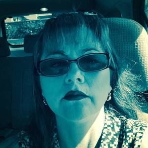 Meet your Posher, Claudia