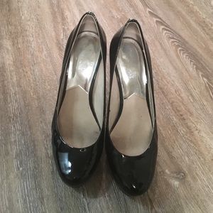 Black Michael Kors pumps