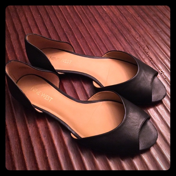 Nine West Black Leather Peep Toe Flats