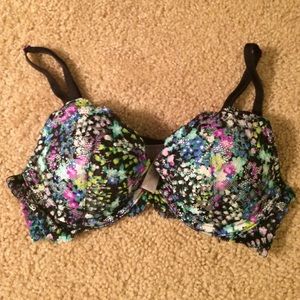 Victoria Secret 34b Bra