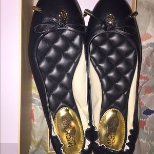 Michael Kors black leather flats