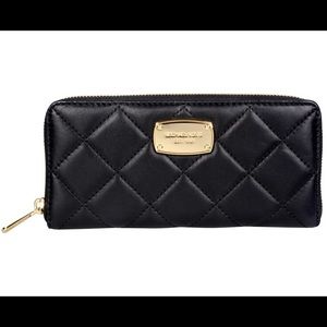 Michael kors quilted wallet