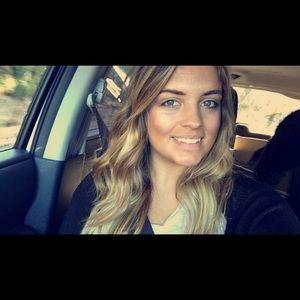 Meet your Posher, Erika