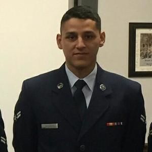 Meet your Posher, Claudia