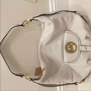 $99.90 🅿️🅿️ & $100 Ⓜ️ercari NWT Micheal Kors bag