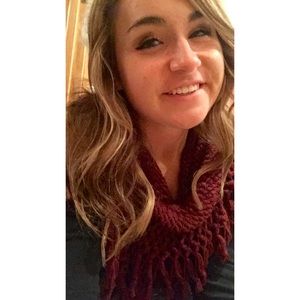 Meet your Posher, Hannah