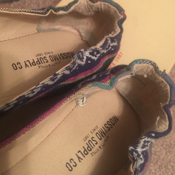 Mossimo flats - Picture 3 of 4