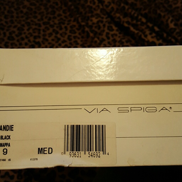 Boots - Picture 2 of 4