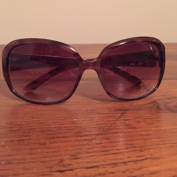 Purple tortoise shell sunglasses