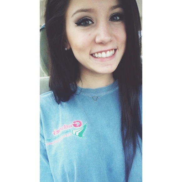 Meet your Posher, Megan - Picture 1 of 1