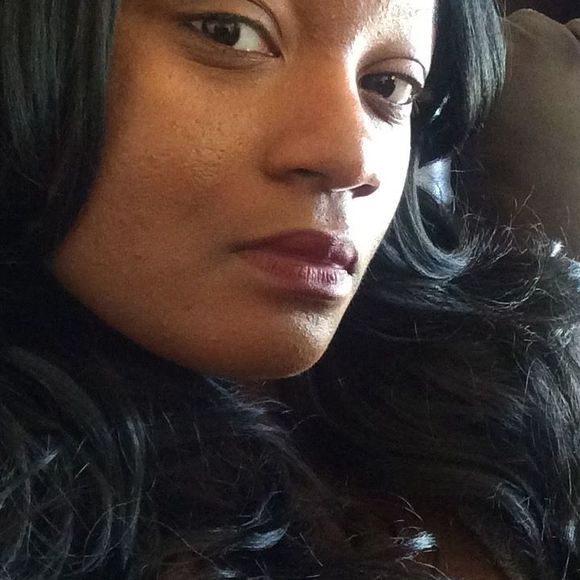 Meet your Posher, Inez - Picture 1 of 1