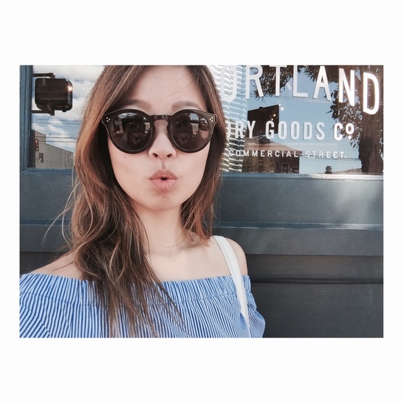 Meet your Posher, Christina - Picture 1 of 1