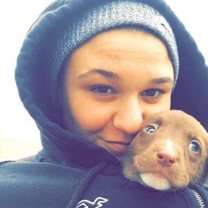 Meet your Posher, Kayla