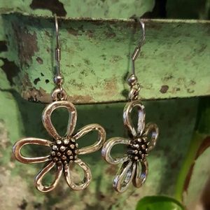 STERLING SILVER FLOWER Earrings