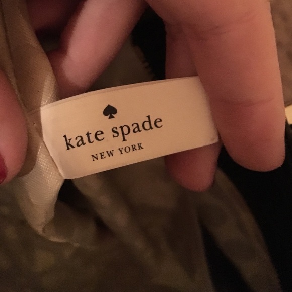 Cedar Street Medium Harmony Shoulder Bag - Picture 4 of 4