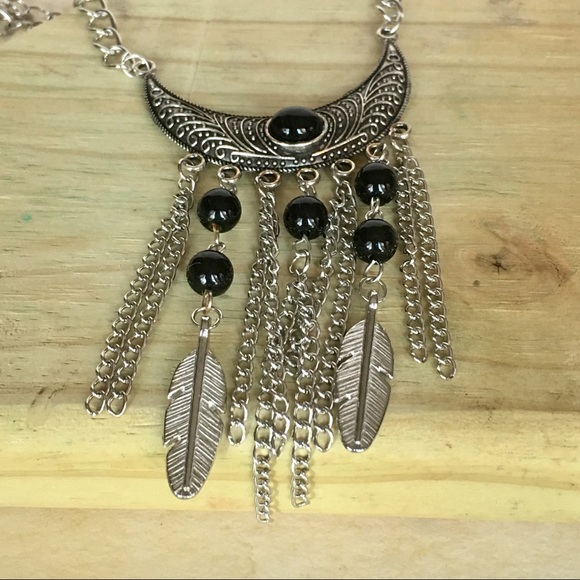 2 piece necklace and earring set - Picture 5 of 6