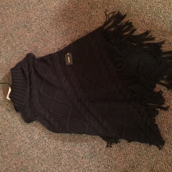 🌻NEW🌻 Forever 21 Turtle Neck Poncho.