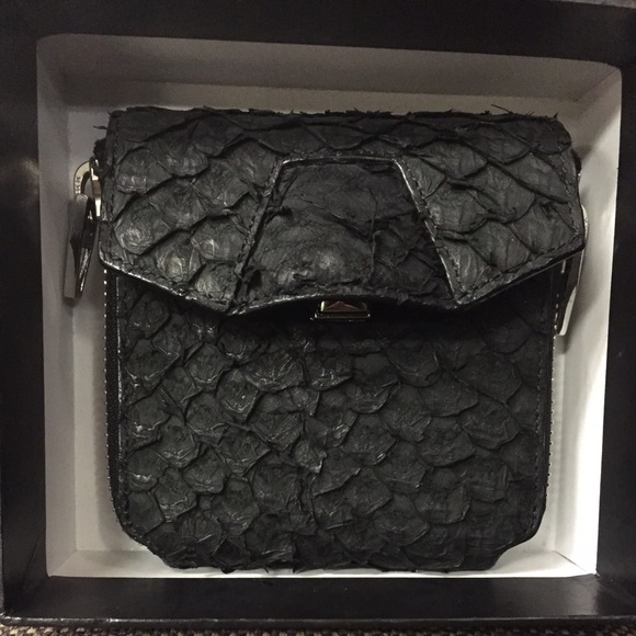 SOLD OUT Alexander Wang Quillon Compact Wallet - Picture 1 of 4