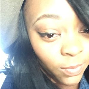 Meet your Posher, Rolanda