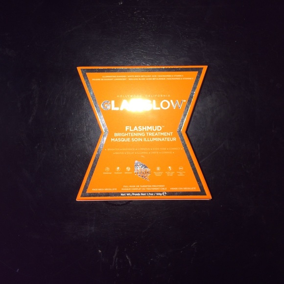 GLAMGLOW Flash Mud Brightening Treatment