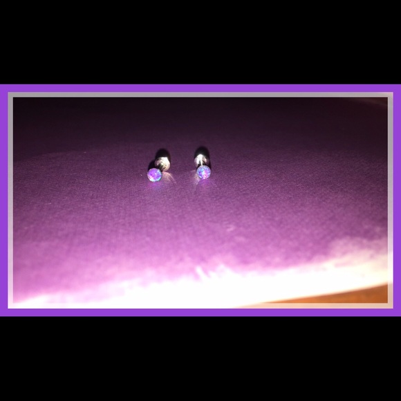 16 g 1/4 (6mm) post purple opal cartilage earring
