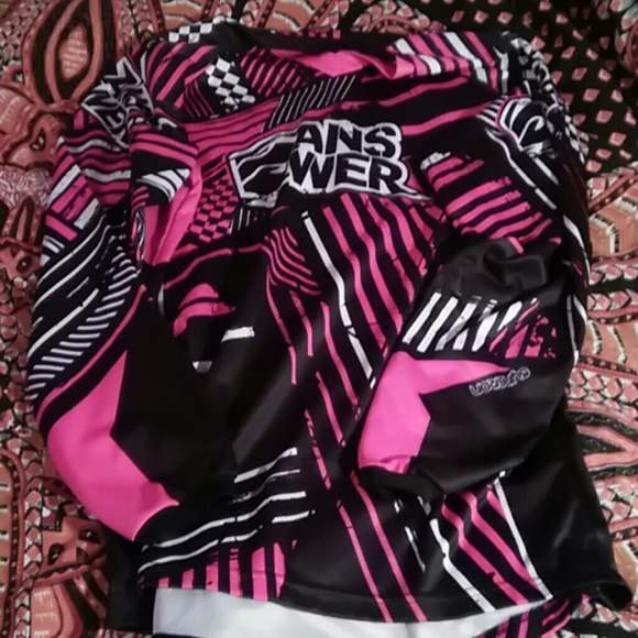 ANSWER Syncron racing gear