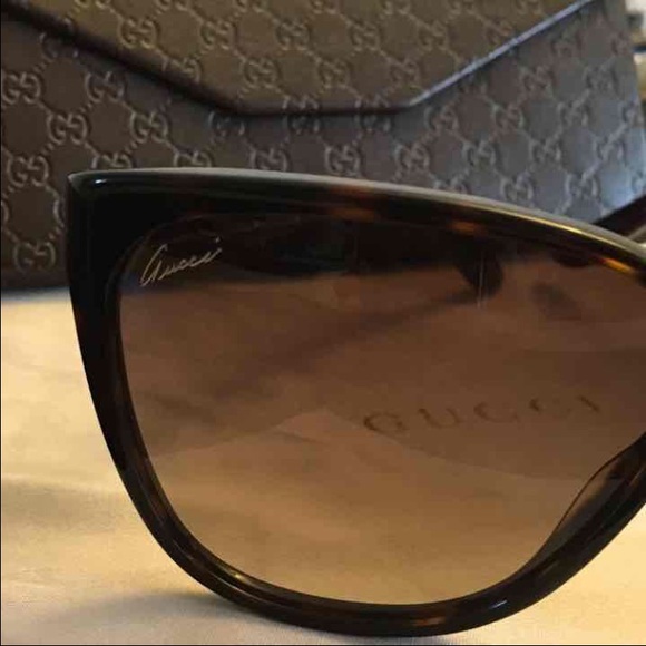 Gucci sunglasses main image 2