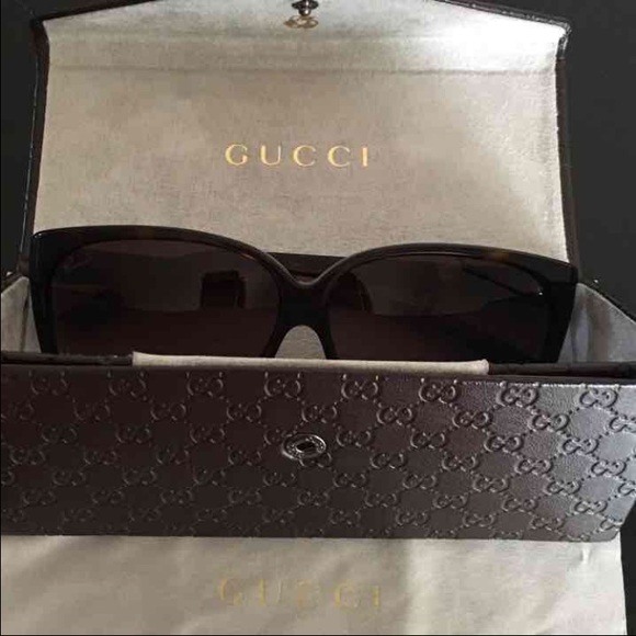 Gucci sunglasses main image 4
