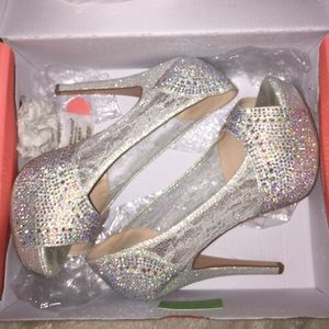 Stunning beautiful prom heels