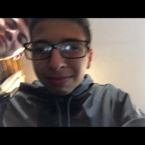 Meet your Posher, Walid