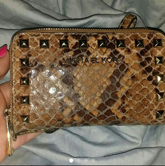 *sold* *sold*Snakeskin media case/wallet