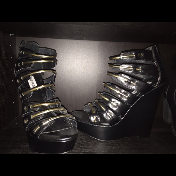 Steve Madden Wedges