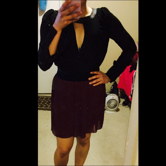 Forever 21 burgundy skirt