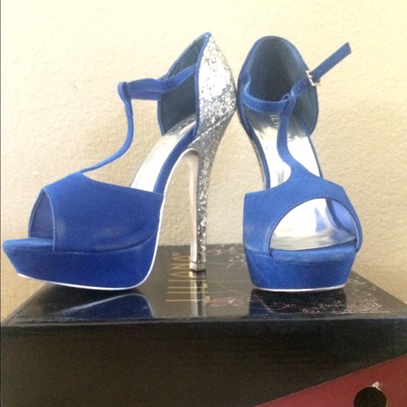 Glamourous Peep Toe Heels - Picture 1 of 1