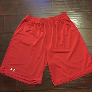 Mens sz large under armour shorts