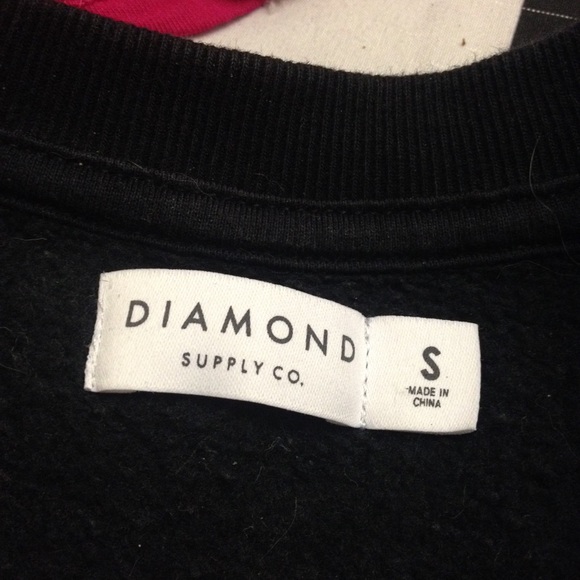Diamond Pullover - Picture 2 of 3