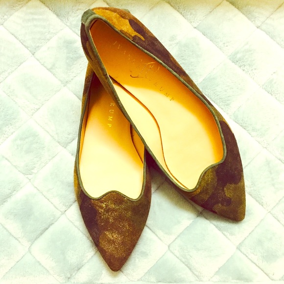 Ivanka Trump Camouflage green leather flats